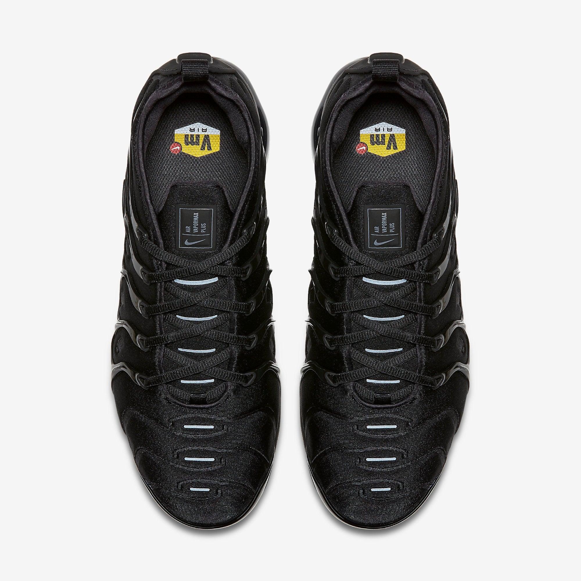 Air VaporMax Plus 'Triple Black' - Foot Arena