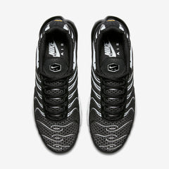 Air Max Plus - Black Sail Salsa Red